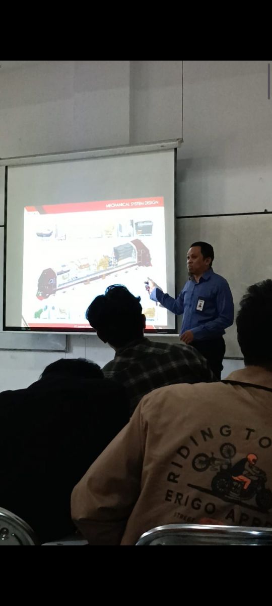 Kolaborasi Praktisi Mengajar: Praktisi dari PT. INKA (Persero) Mengajar Sistem Perkeretaapian dalam Kelas Unggulan CoE CVS di Jurusan Teknik Mesin UMM