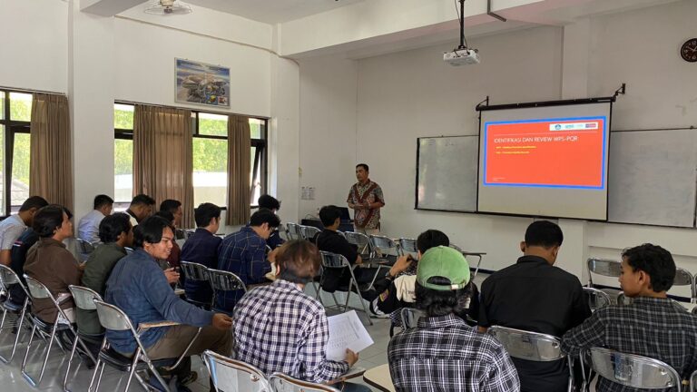 Kolaborasi Praktisi Mengajar: Praktisi dari PT. PAL Indonesia Mengajar Konstruksi, Desain, dan Fabrikasi Las dalam Kelas Unggulan CoE WI (Welding Inspection) di Teknik Mesin UMM